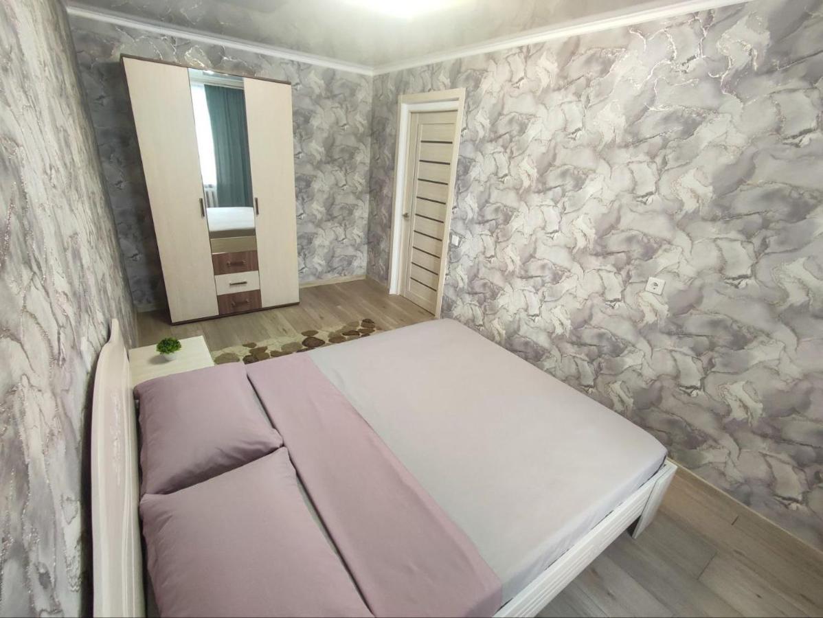 2-Х Комнатная Квартира В Центре На Ул.Бородина 107 Kostanai Exterior foto