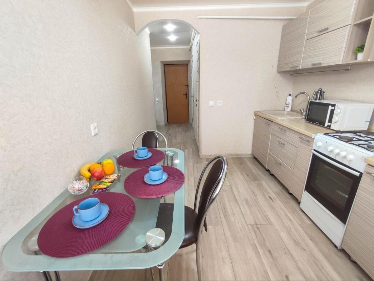 2-Х Комнатная Квартира В Центре На Ул.Бородина 107 Kostanai Exterior foto
