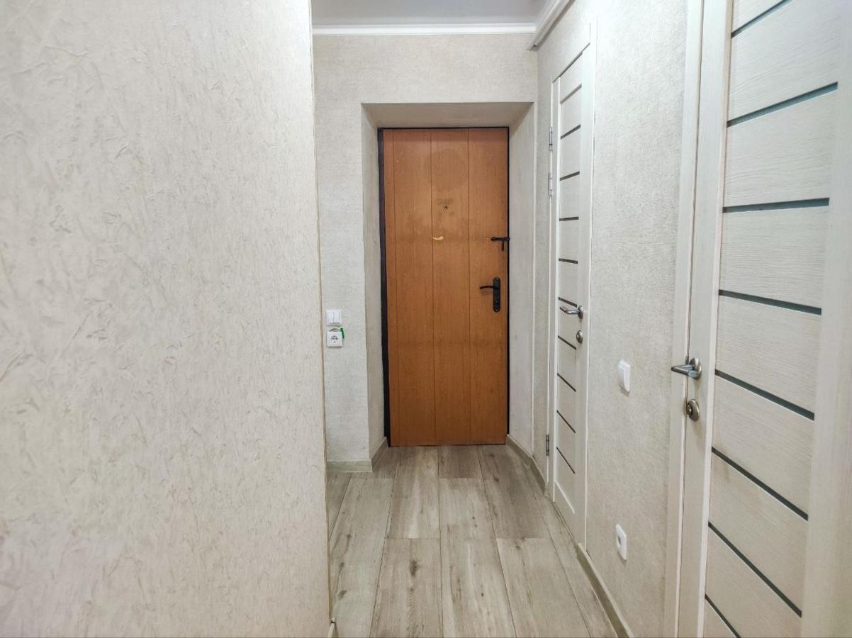 2-Х Комнатная Квартира В Центре На Ул.Бородина 107 Kostanai Exterior foto